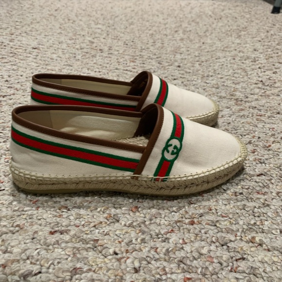 Gucci Women's Embroidered Espadrille Flats Sz8 US - Picture 1 of 5